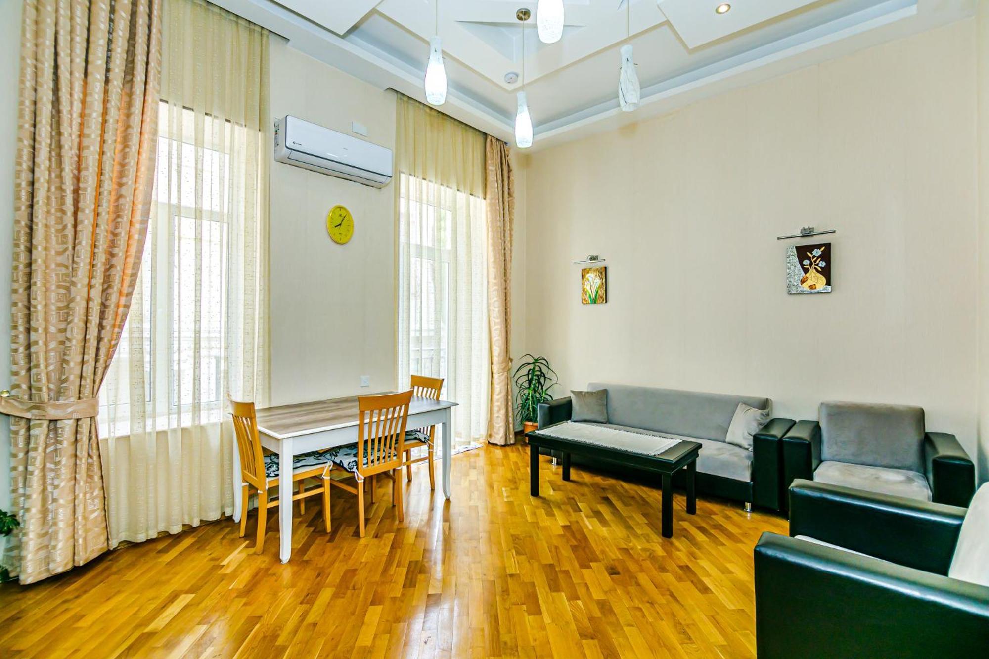 Sultan Apartment In Nizami Street Баку Екстериор снимка