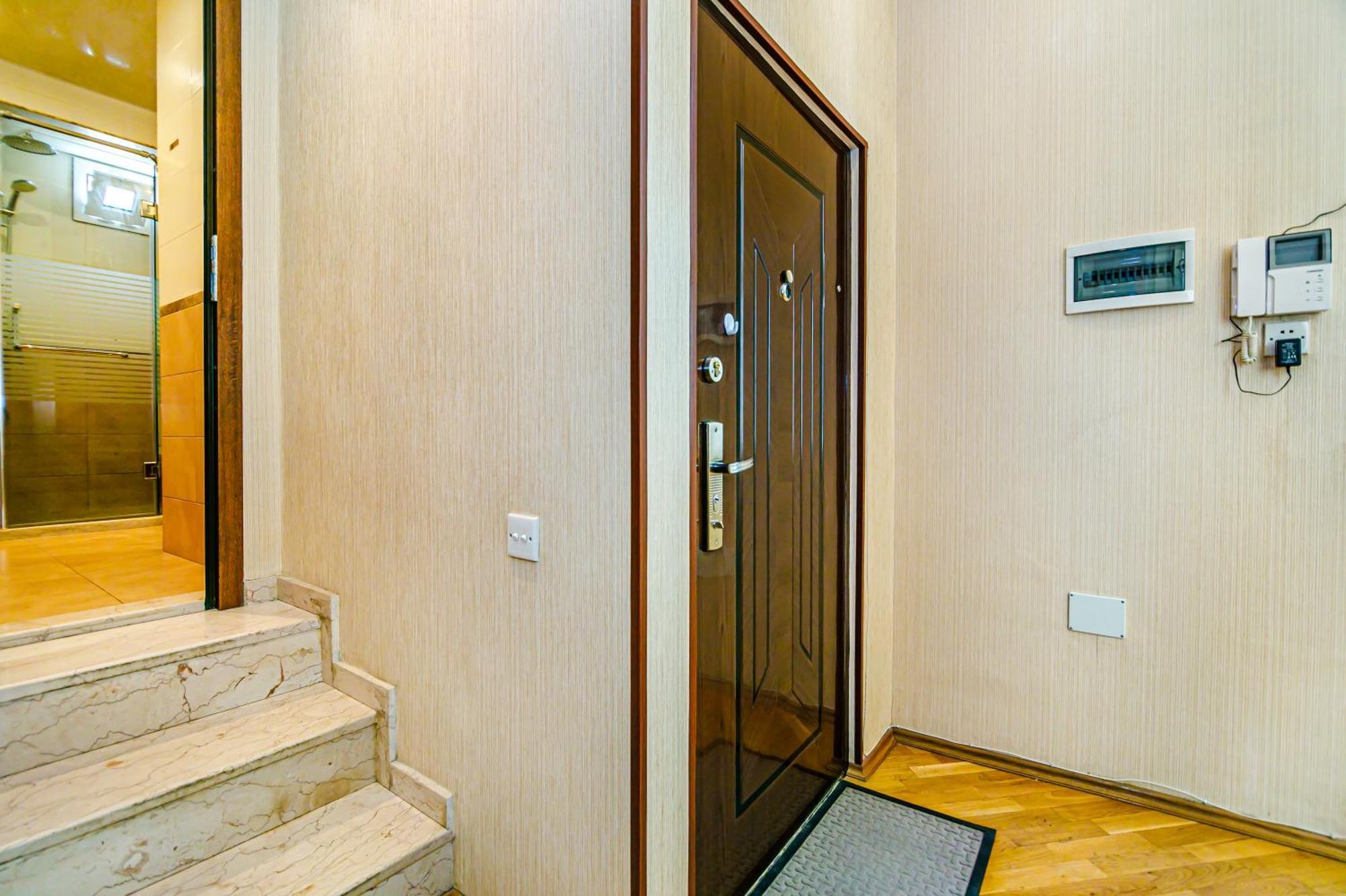 Sultan Apartment In Nizami Street Баку Екстериор снимка