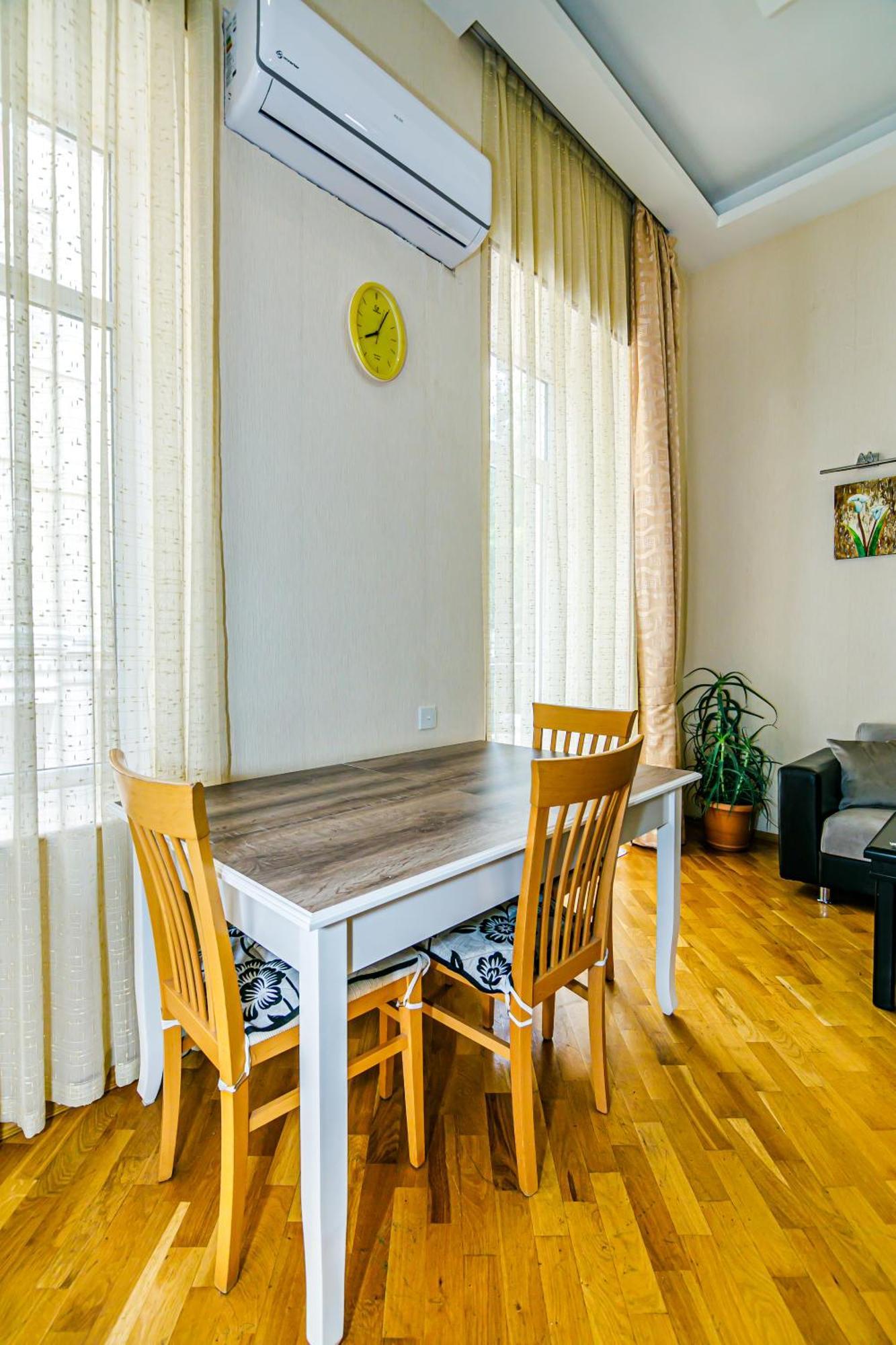 Sultan Apartment In Nizami Street Баку Екстериор снимка